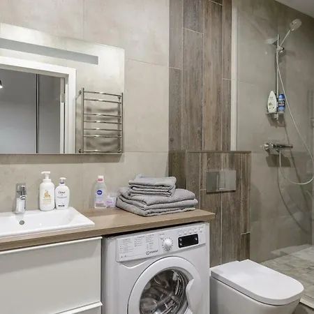Danatower Standart View Апартаменти *